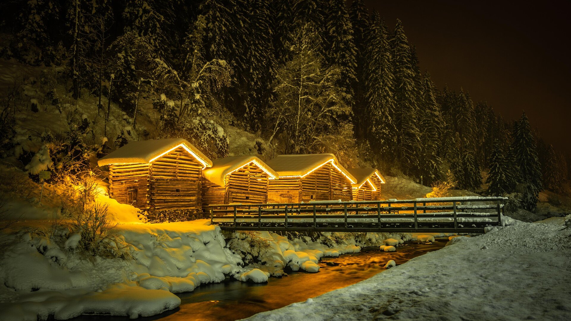Schneeschuhwanderung mit Fackeln