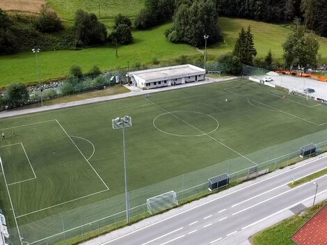 Fußballplatz