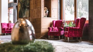 Why not relax and enjoy yourself in the reception hall of our Hotel Solaria Ischgl?
